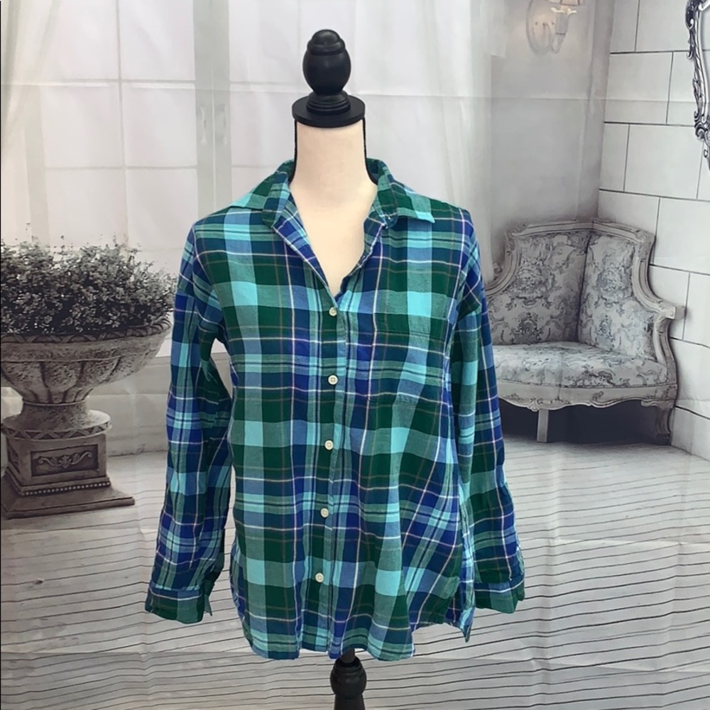 Old Navy Women’s plaid The Boyfriend shirt